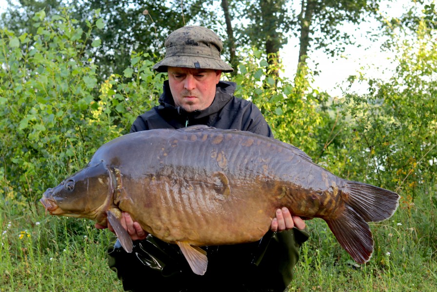 Managed 1 out of Stock pond "Broadys mirror" at 45lb
